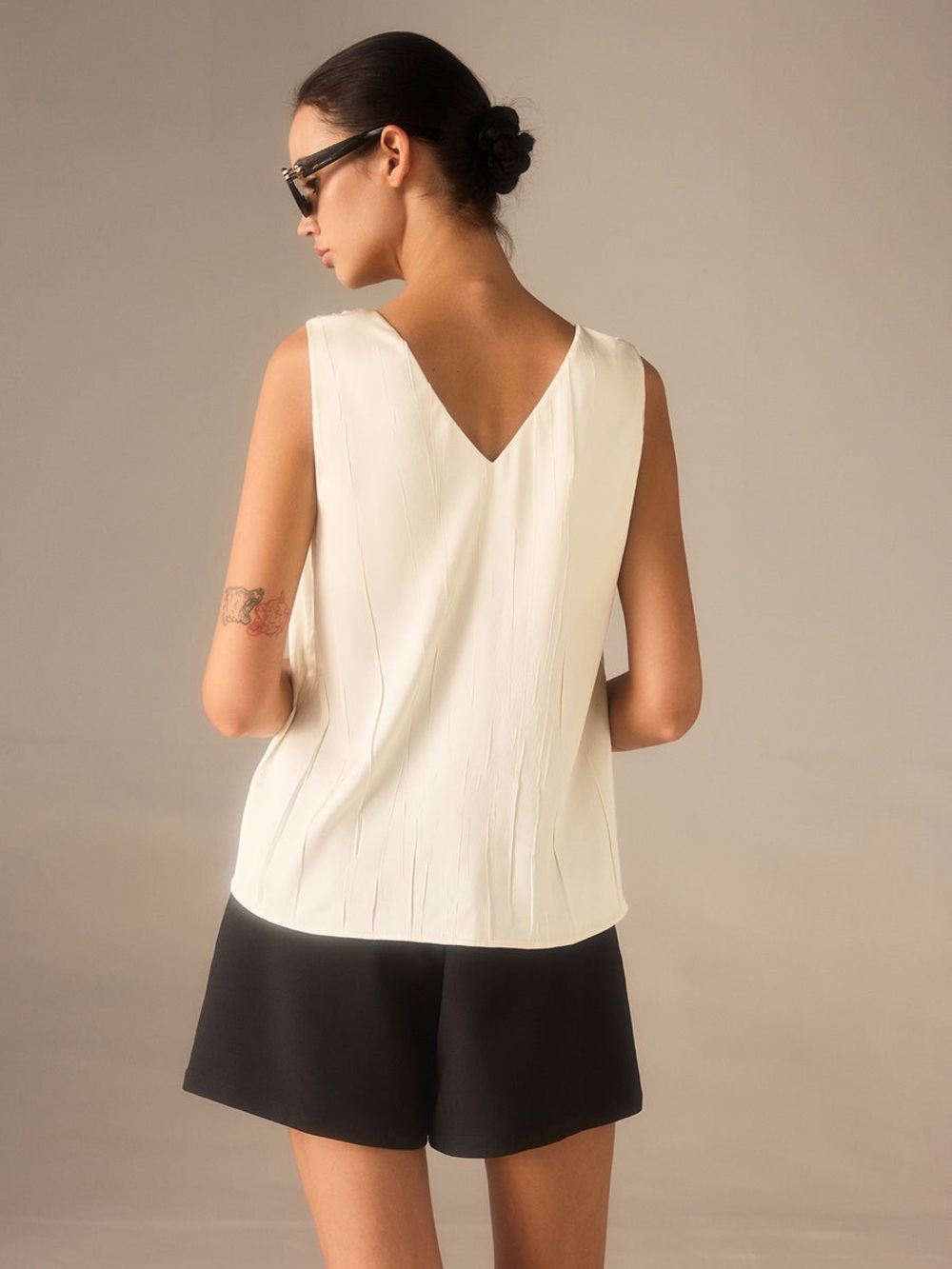 Commense Satin Twist-Strap V-Neck Top with Metal Detail - Picture 6 of 6